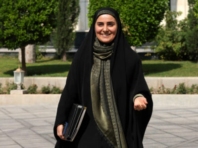 افتتاح پروژه مسکن مشارکتی شهر جدید اندیشه/ جزئیات تحویل تحویل ۷۸۰ واحد مسکونی از زبان فرزانه صادق