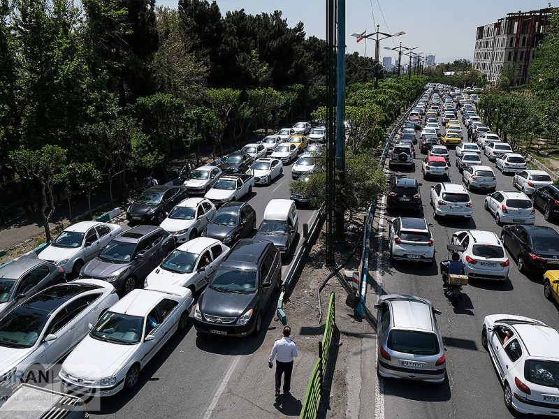 ترافیک پرحجم و سنگین صبحگاهی در معابر و بزرگراه‌های تهران