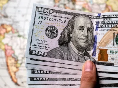 قیمت دلار امروز سر به فلک کشید (۲ مهر ۱۴۰۴)