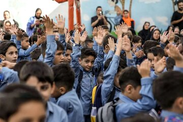 اخراج موقت دانش آموزان حذف شد