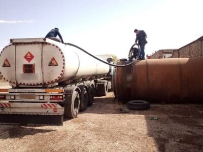 توقیف ۲ فروند شناور حامل ۸۰ هزار لیتر سوخت قاچاق در آب‌های کیش