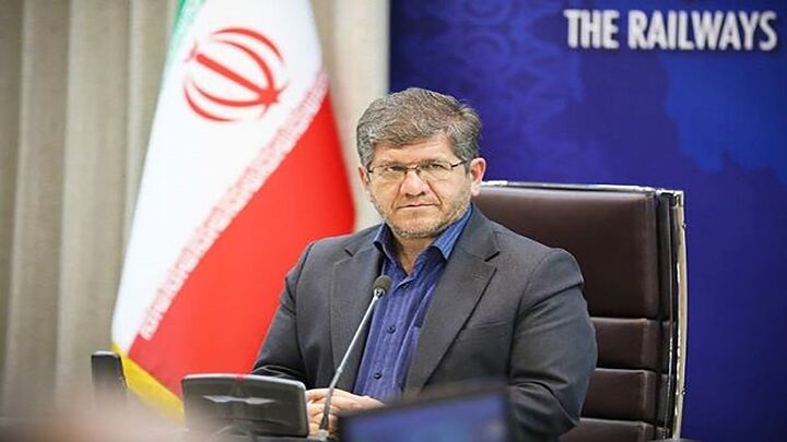 درآمد سالانه قطارهای حومه‌ای کشور ۳۹ میلیارد تومان|  سهم بار ریلی از بنادر فقط ۹ درصد