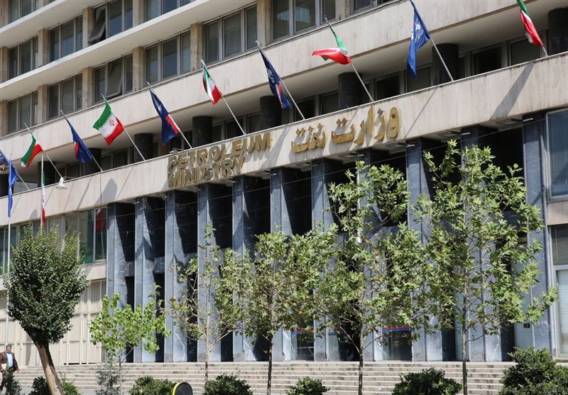 نامه سازمان بورس به وزیر نفت: نرخ خوراک پتروشیمی‌‌ها شفاف‌سازی شود