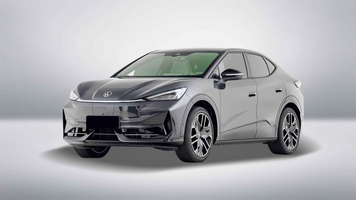 واکنش سرد بازار ماشین به افزایش قیمت بنزین | برخی خودروهای مونتاژی و وارداتی گران شدند واکنش سرد بازار ماشین به افزایش قیمت بنزین | برخی خودروهای مونتاژی و وارداتی گران شدند