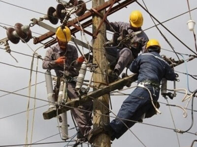 آیا سختی کار بر حقوق تاثیر دارد؟ + چطور بفهمیم کار سختی دارد یا نه؟