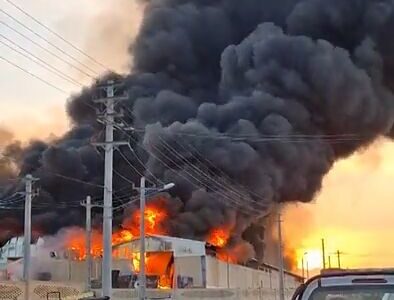 آتشسوزیِ شهرک صنعتی یزد مهار شد