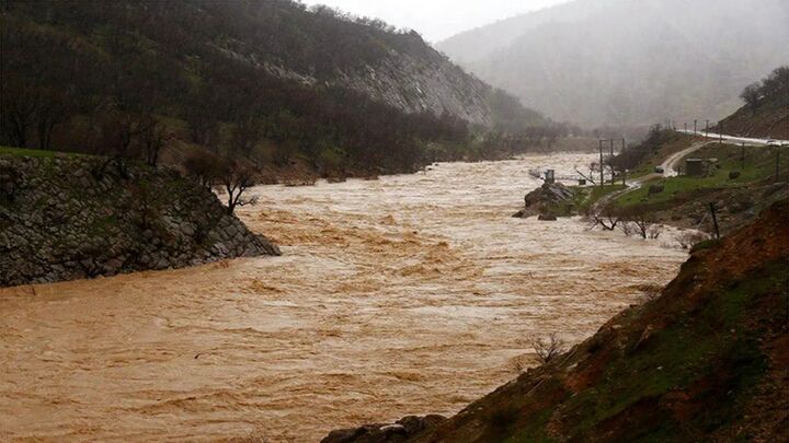 احتمال بارش‌های سنگین و سیلاب در نیمه‌غربی کشور طی هفته آینده