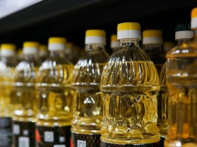 اعلام قیمت مصوب روغن خوراکی در بازار / عرضه روغن با کمبود روبرو است