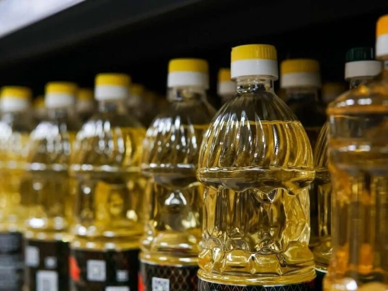 اعلام قیمت مصوب روغن خوراکی در بازار / عرضه روغن با کمبود روبرو است