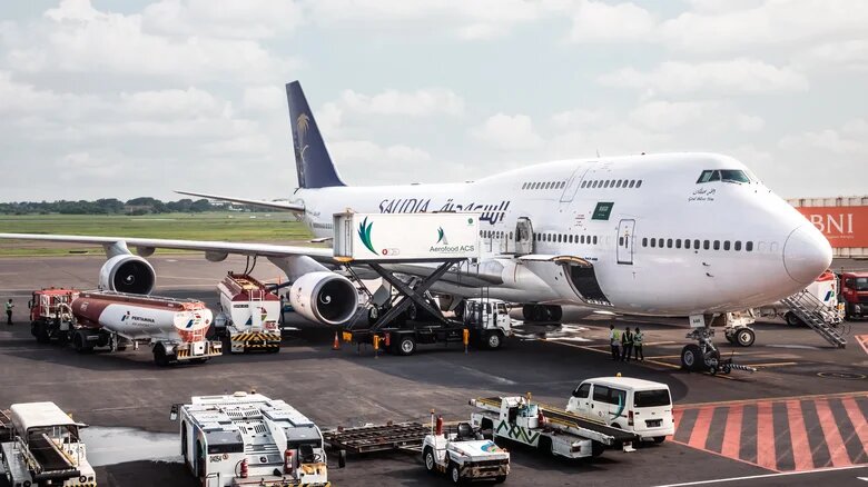 «بوئینگ ۷۴۷» در هر کیلومتر چقدر بنزین می‌سوزاند؟ / نگاهی به مصرف غول افسانه‌ای آسمان