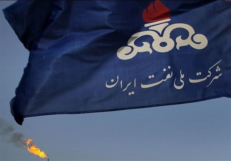 تحقق مشارکت مردم در اقتصاد با فروش سهام شرکت ملی نفت در بورس