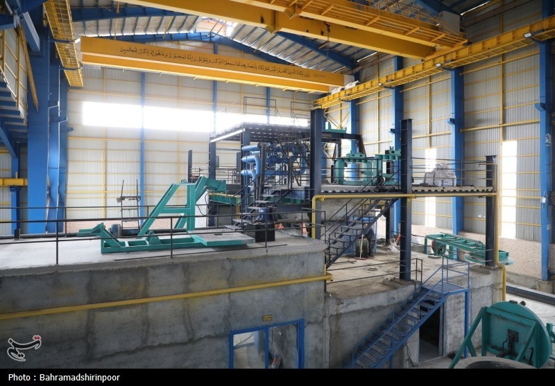 سیاستهای کلان نه به نفع کارگر است نه کارفرما/ اقتصاد در اتوپایلوت رها شده