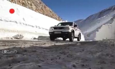 ارتفاع برف در گله بادوشِ الیگودرز به ۵ متر رسید