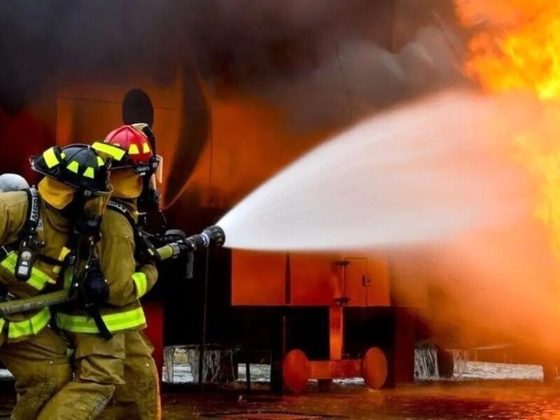 ۲ کشته در آتشسوزی یک سوله در ساوجبلاغ