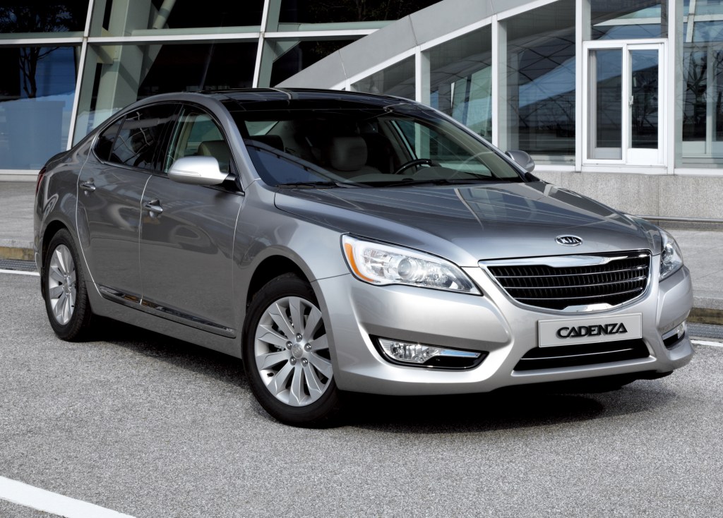 Kia Cadenza 2011 world debut in Riyadh – DriveArabia UAE, KSA & GCC