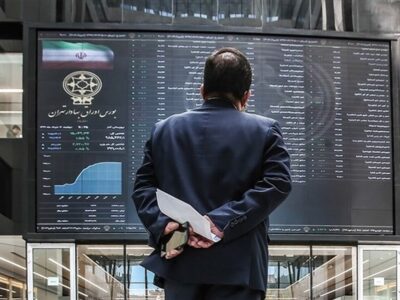 بازار سهام امروز هم قرمزپوش بود