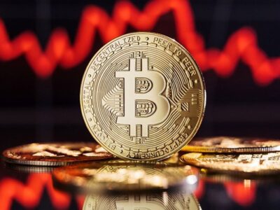 بیت‌کوین در آستانه تست حمایت ۶۴ هزار دلاری/احتمال جهش کوتاه‌مدت پیش از افت دوباره