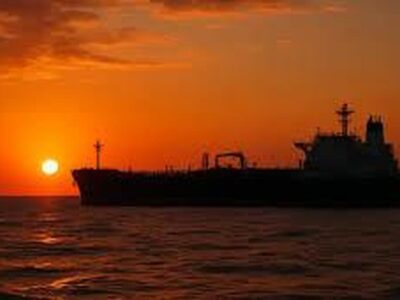 قیمت نفت عقب نشست؛ بازار در انتظار توافق هسته‌ای ایران و آمریکا