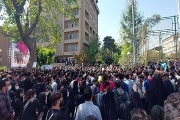 ورود دادستانی به ماجرای تجمعات دانشگاه شریف/ رئیس دانشگاه: اگر تعداد ممنوع الورودها زیاد شود دانشگاه را مجازی می‌کنیم