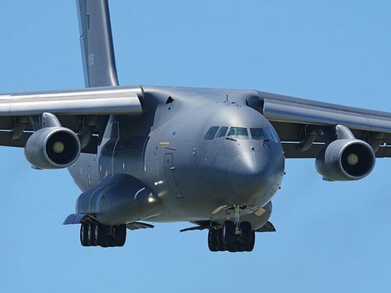 پرواز هواپیمای غول‌پیکر نظامی به سمت ایران / در خاورمیانه چه خبر است؟