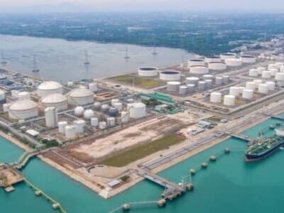 چرخش معامله‌گران از AI به نفت؛ پول‌ها به سمت غول‌های نفتی رفت