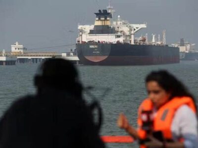 اجازه ویژه ایران به کشتی‌های هندی برای عبور از تنگه هرمز / سفیر ایران خبر داد