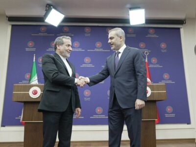 ادعای جنجالی آنکارا درباره موشک‌ها / واکنش عراقچی به نقض حریم هوایی ترکیه