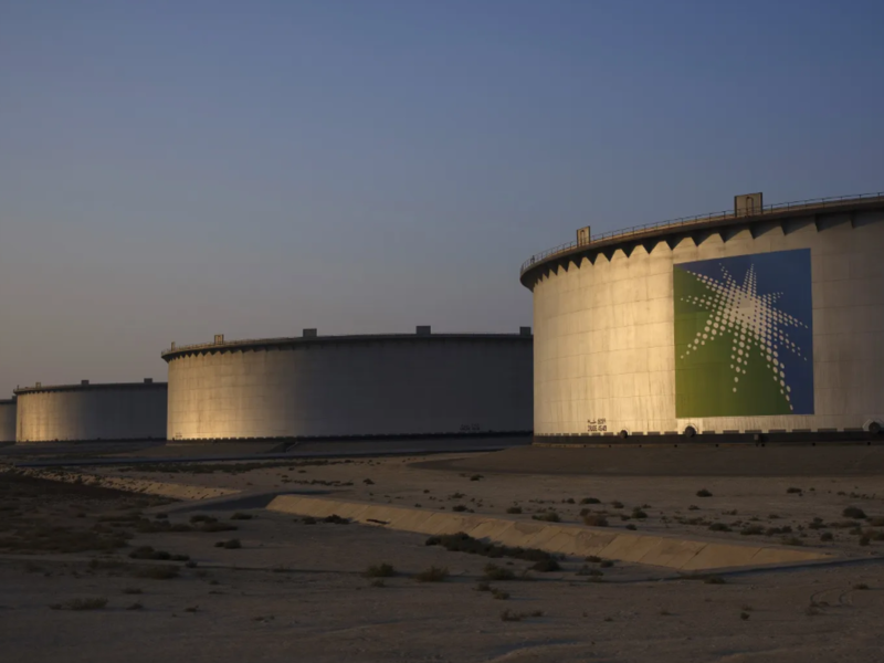 حمله به آرامکو قیمت نفت را ۹.۷درصد افزایش داد؛ توقف پالایشگاه ۵۵۰ هزار بشکه‌ای