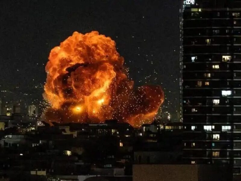 حمله موشک‌های بالستیک به ابوظبی/ منطقه اقتصادی خلیفه آتش گرفت