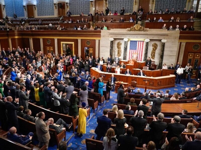 خشم نمایندگان کنگره از عملکرد دولت آمریکا در قبال جنگ ایران