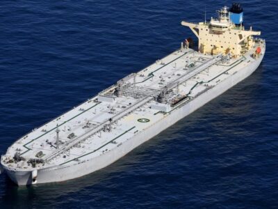 سی‌ان‌ان به نقل از یک مقام ایرانی / عبور محدود نفتکش‌ها بررسی می‌شود