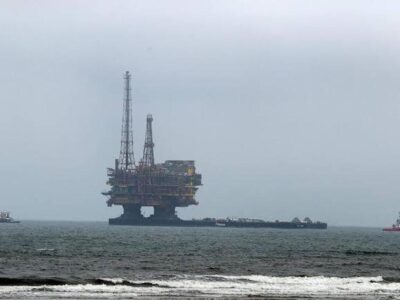 عقب‌نشینی نفت برنت از اوج روزانه