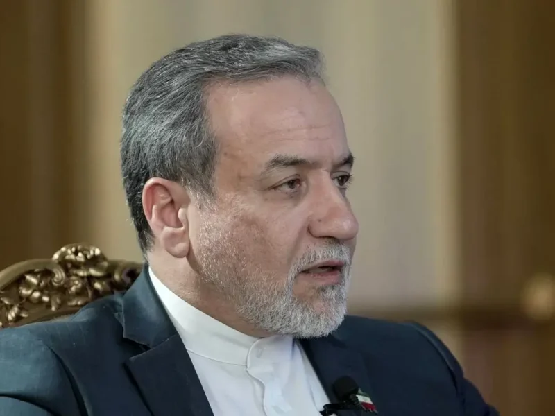 واکنش تند عراقچی به اعترافات سنتکام