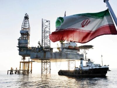 گزارش اکونومیست درمورد تغییر ناگهانی درآمد نفتی ایران نسبت به قبل از جنگ