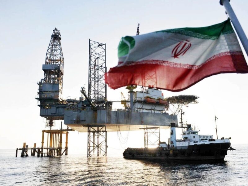 گزارش اکونومیست درمورد تغییر ناگهانی درآمد نفتی ایران نسبت به قبل از جنگ