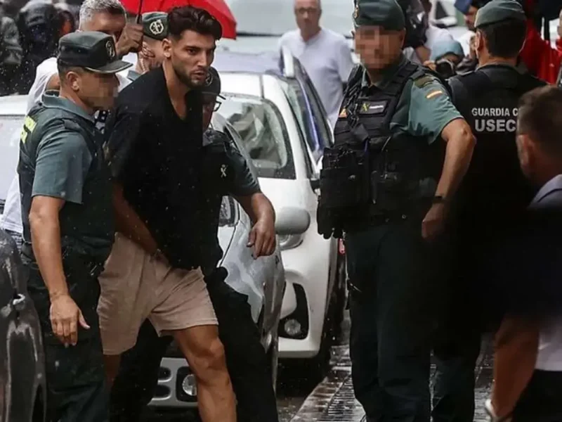 ۱۰ سال و نیم زندان برای ستاره فوتبال به اتهام تعرض جنسی