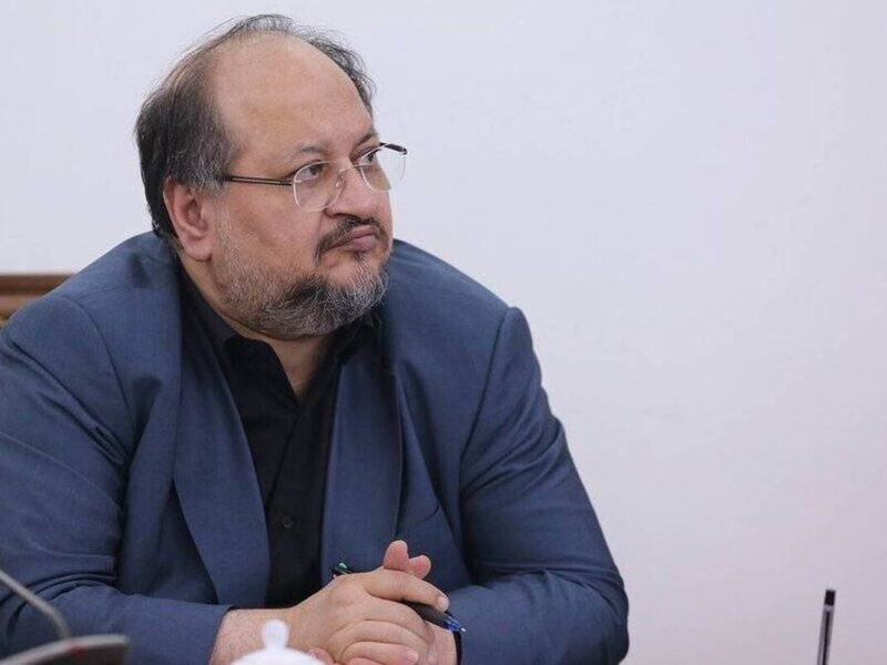 این پیام، رسمی نیست! دل‌نوشته محمد شریعتمداری خطاب به همکاران برای آغاز دوران بازسازی و نوسازی