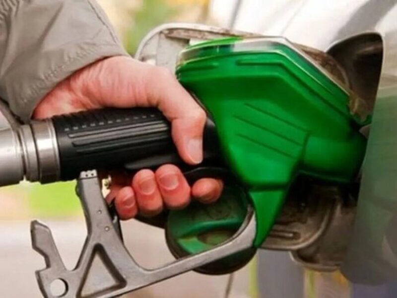 اینفوگرافیک/ ۱۰ راه ساده برای کاهش مصرف سوخت خودرو