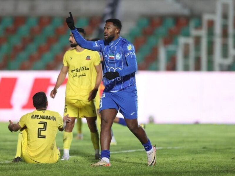 بازیکن خارجی استقلال تکلیف آبی‌ها را یکسره کرد