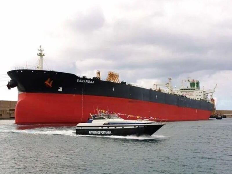 توقیف ۳۸۰ میلیون دلار نفت ایران توسط آمریکا/ تانکرترکرز مدعی شد