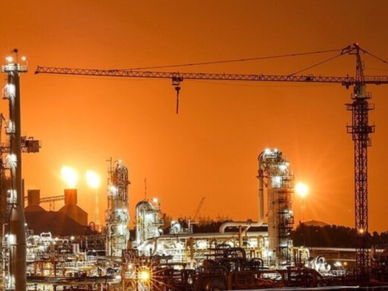 در حمله به پتروشیمی‌ها چه کسی بیشتر ضرر کرد؟/ مقایسه خسارت وارد شده به پتروشیمی‌های ایران و دیگر کشورها