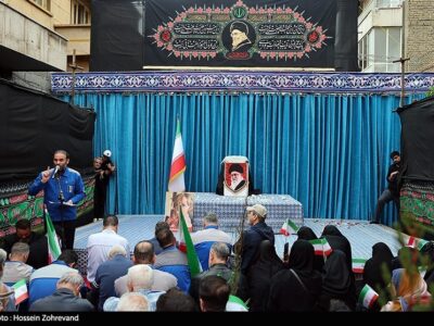 در سوگ «پدر»؛ میثاق کارگران با رهبر شهید در خیابان کشوردوست