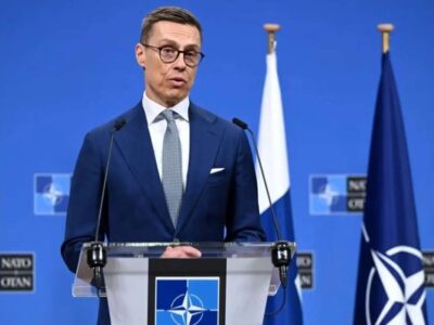 رئیس‌جمهور فنلاند: با ترامپ درباره ناتو، اوکراین و ایران گفت‌وگو داشتم