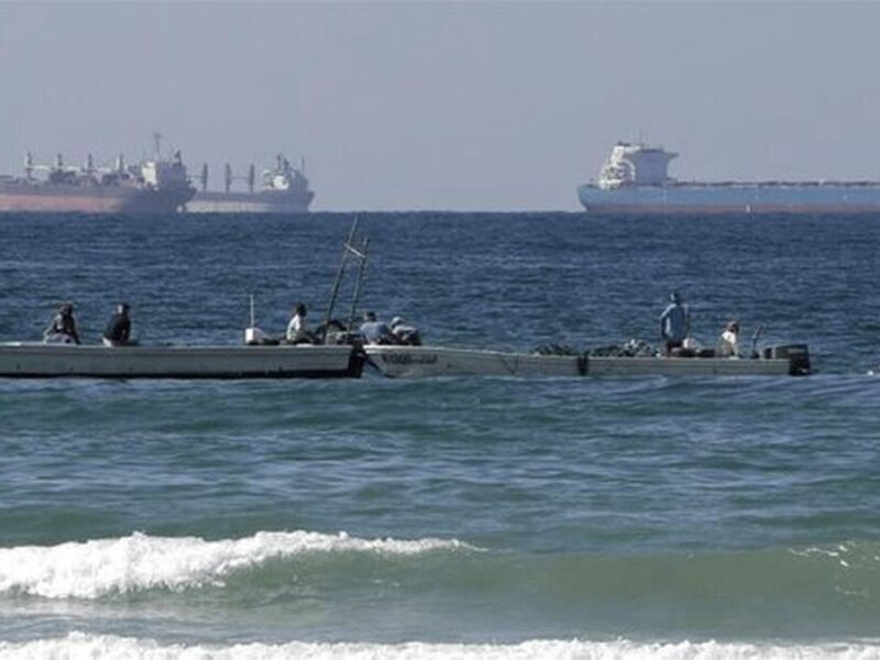 طرح سازمان ملل برای تنگه هرمز / برنامه تخلیه صد‌ها کشتی سرگردان در خلیج فارس