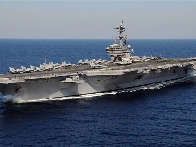 فوری / بزرگ‌ترین ناو هواپیمابر جهان به خاورمیانه رسید