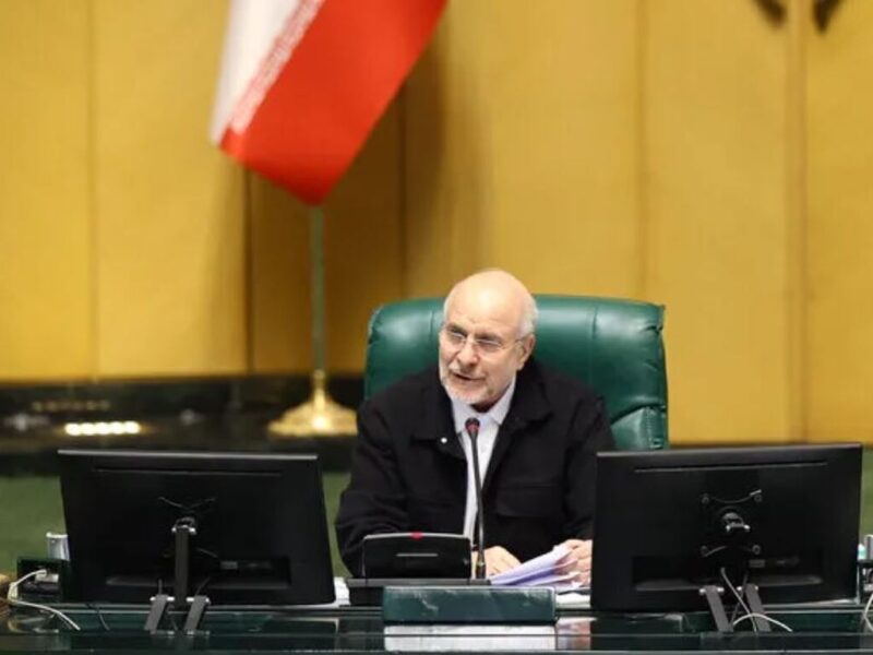 قالیباف تهدید کرد/  اگر آمریکا محاصره را رها نکند، تردد در تنگه هرمز محدود می‌شود