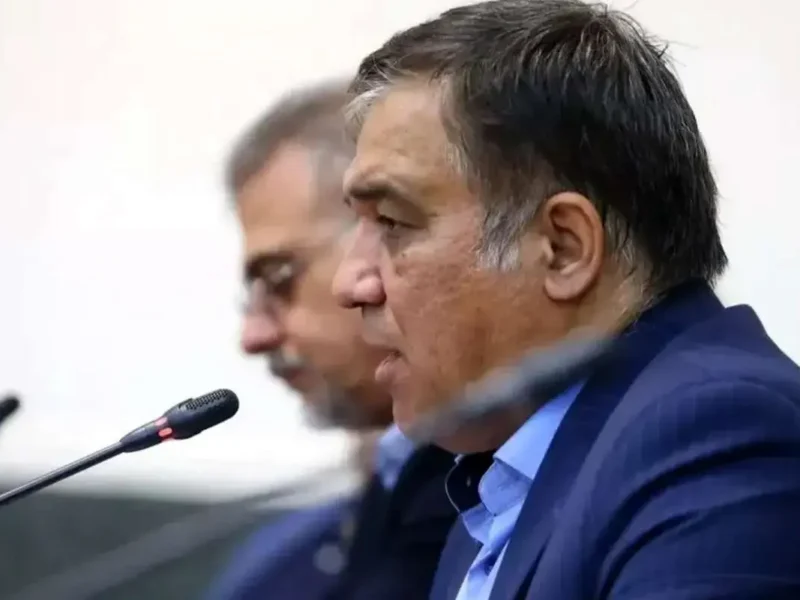 واکنش تاجرنیا به شایعات عدم تیمداری هلدینگ