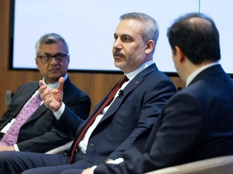 وعده جذاب هاکان فیدان درباره مذاکره ایران و آمریکا / مسئله کلیدی به‌زودی حل می‌شود