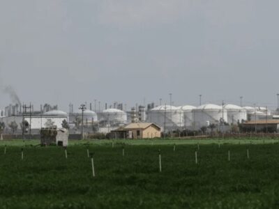 پشت‌پرده عبور نفت عراق از تنگه هرمز/ رویترز از «اجازه ایران» خبر داد