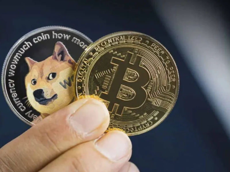 پول ترامپ به گِل نشست /سقوط آزاد رمزارز محبوب!